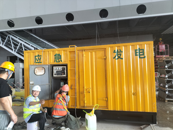 花都怎样判断空气滤清器是否需要更换？